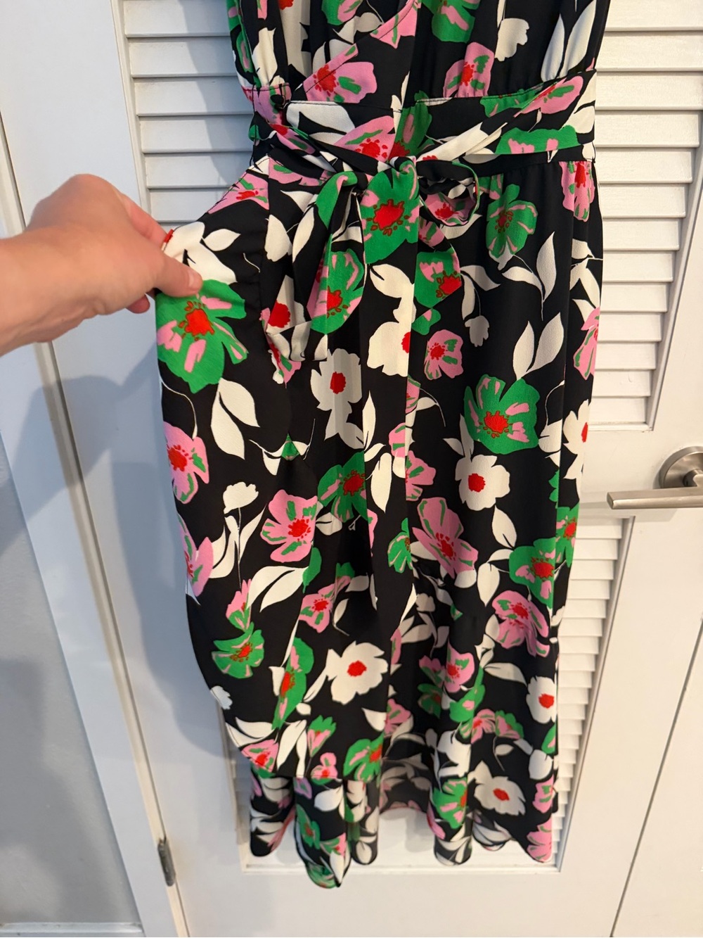 Who What Wear floral print sleeveless dress featuring a high-low hem. - Picture 6 of 13